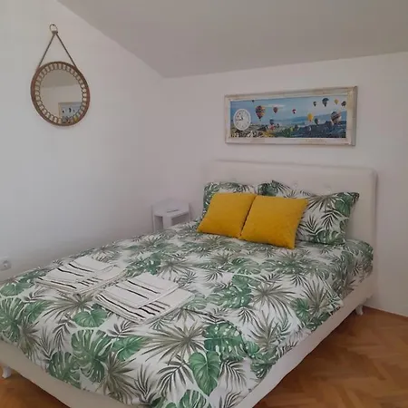 Apartman Fine Rest 2 *