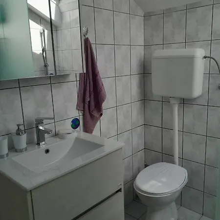 Apartman Fine Rest 2 *
